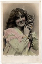 351/BEAGLES POSTCARD OF