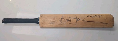 Signed cricket bat brian - cricket,