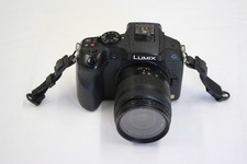 LUMIX G VARIO 1:3.5-5.6 / 14-42  MEGA O.I.S. LENS  +  Free Camera! LUMIX DMC-G6