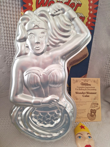 1978 wilton wonder woman - wilton, cake