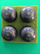 Taylor Vector Bowls  Size 4.