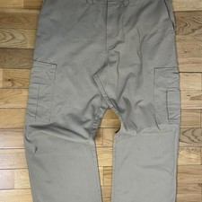Dickies Khaki cargo pants with 2 side pockets