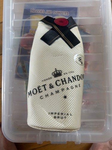 Moet chandon champagne - moet,