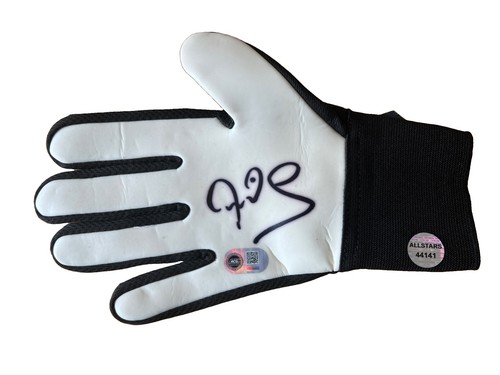 Peter schmeichel hand signed - schmeichel,