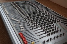SOUNDCRAFT SPIRIT STUDIO 24