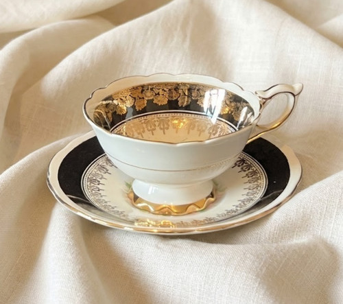 Royal stafford bone china - stafford,