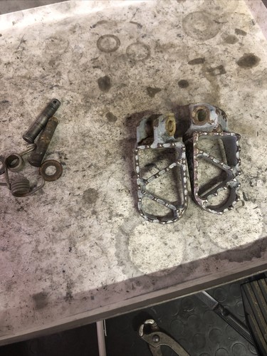 Genuine footrests ktm 125 - ktm,