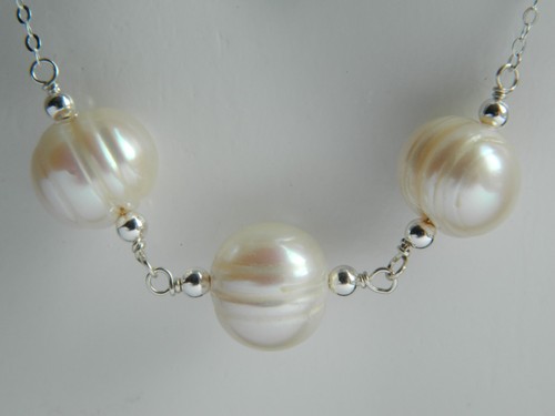 Large ivory white - white, baroque