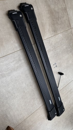 Black thule roof - black, bars