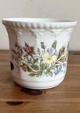 Aynsley wild tudor fine - aynsley, bone