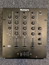 Numark M4, 3 Channel DJ Mixer