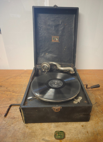 Hmv model 97c portable - model,
