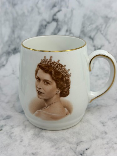 Vintage queen elizabeth - elizabeth, ii