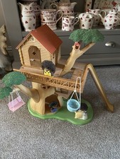 SYLVANIAN FAMILIES TREE HOUSE
