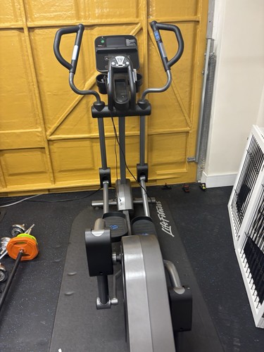 Life fitness cross trainer - fitness,