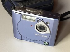 Tested Cased FUJIFILM Fuji FinePix 40i Blue Compact Digital Camera working