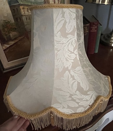 Vintage ivory damask gold - ivory,