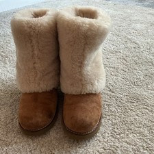 UGG AUSTRALIA MAYLIN CHESTNUT