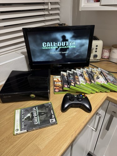 Microsoft xbox 360 slim 4gb - 360,
