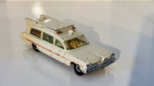 Dinky toys 263 superior - toys,