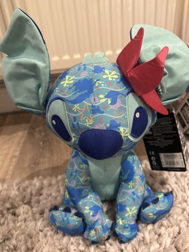 Stitch crashes disney little - crashes,
