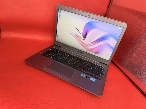 Samsung 530u core 12gb - |,