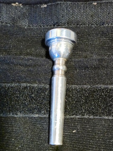 Vincent bach trumpet - 3c,