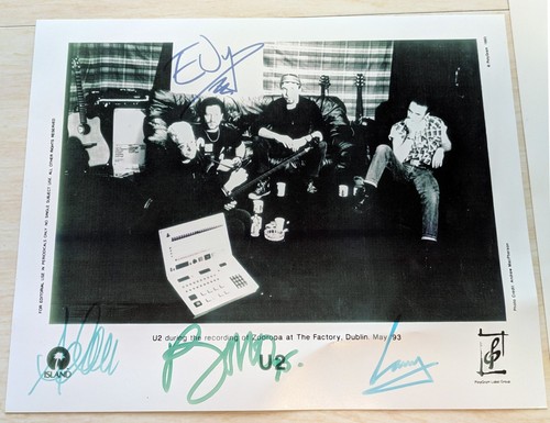 Signed rare 1988 rattle - 1988,