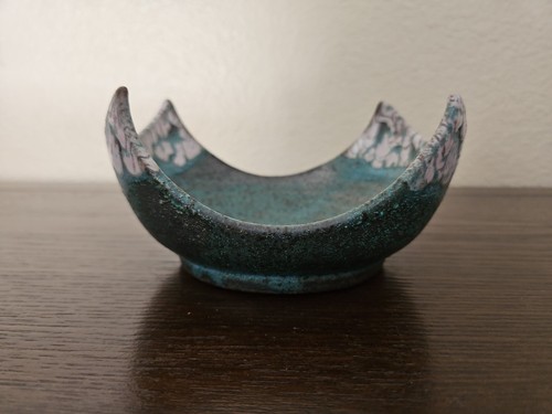 Studio art pottery crisp - pottery,