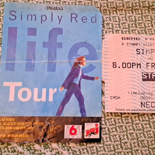 Simply red life tour - life, paris