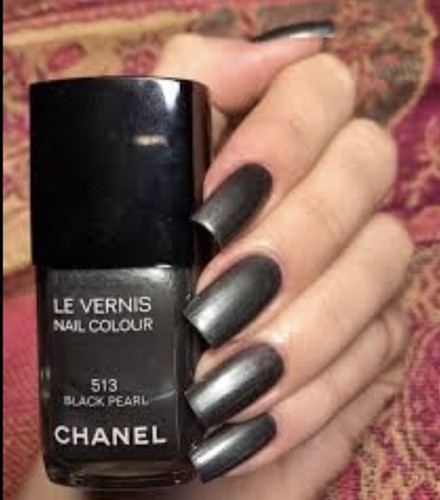 Chanel nail polish 513 - polish, black
