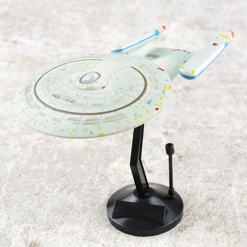 Star trek 7000 scale - trek,