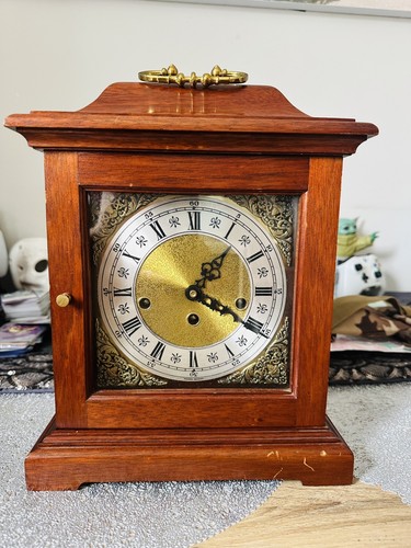 Mantel clock with franz hermle - clock,