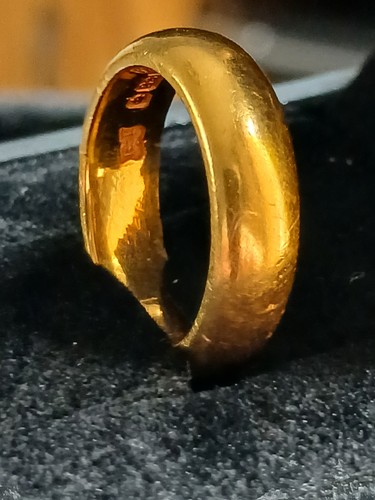 Antique 22ct gold ring - ring, band