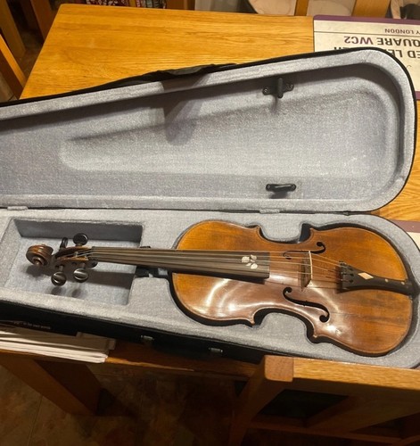 Antique violin full size - full,