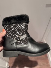 Brand New Unworn Girls Winter Boots Size 1