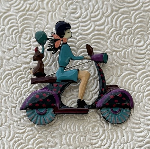 Vintage style lady - w/, on