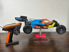 Schumacher Cougar KD remote control kit comes with a number of new parts.