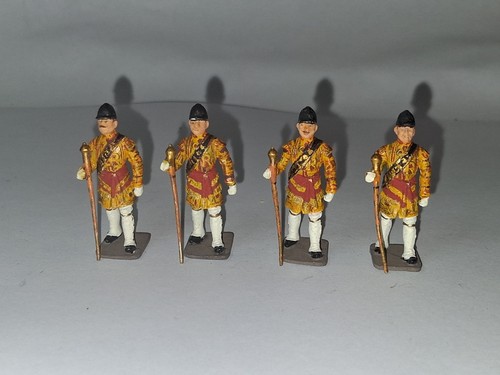Little lead soldiers hand - gb,