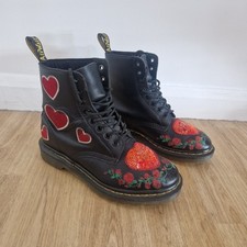 Dr Martens Floral Hearts Boots size 6 Docs 1460 Sequin Softy Black Red Pascal 