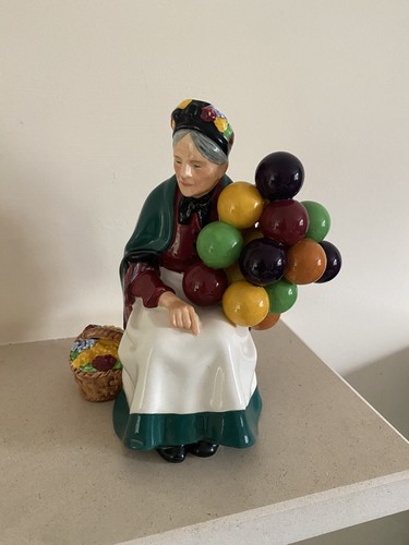 Royal doulton figurine - doulton,
