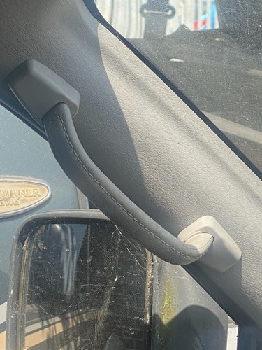 Windscreen post grab - windscreen, handle