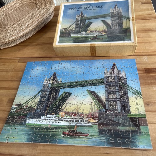 Victory wood jigsaw 175 piece - jigsaw,