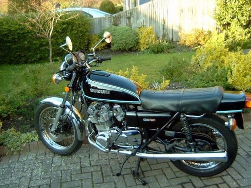 Suzuki 750 1976 a4 - 1976,
