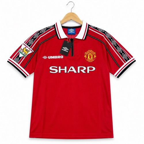 Man united retro football - man,