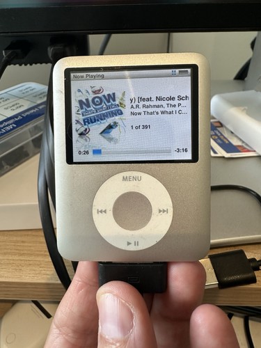 Ipod 3rd generation 4gb - generation,
