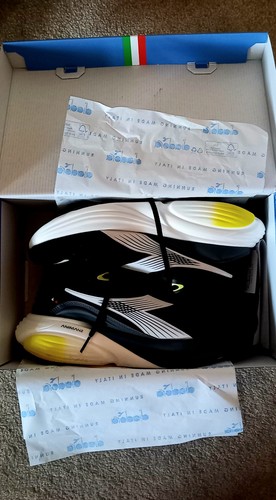 Running shoes brand new - shoes,