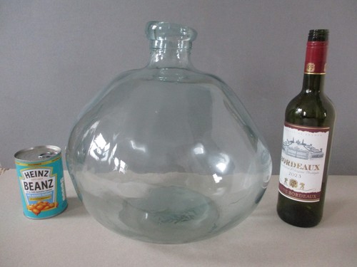 Large pale green clear - a, /