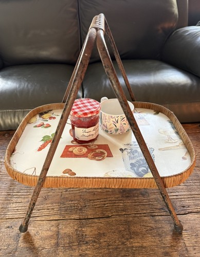 Vintage french breakfast - tv,