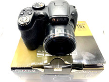 Fujifilm FinePix S2950 Digital